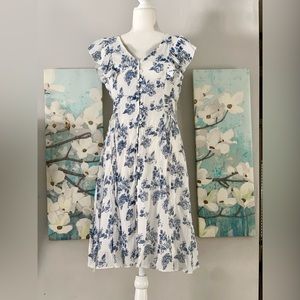 J Gee Blue and White Floral Dress